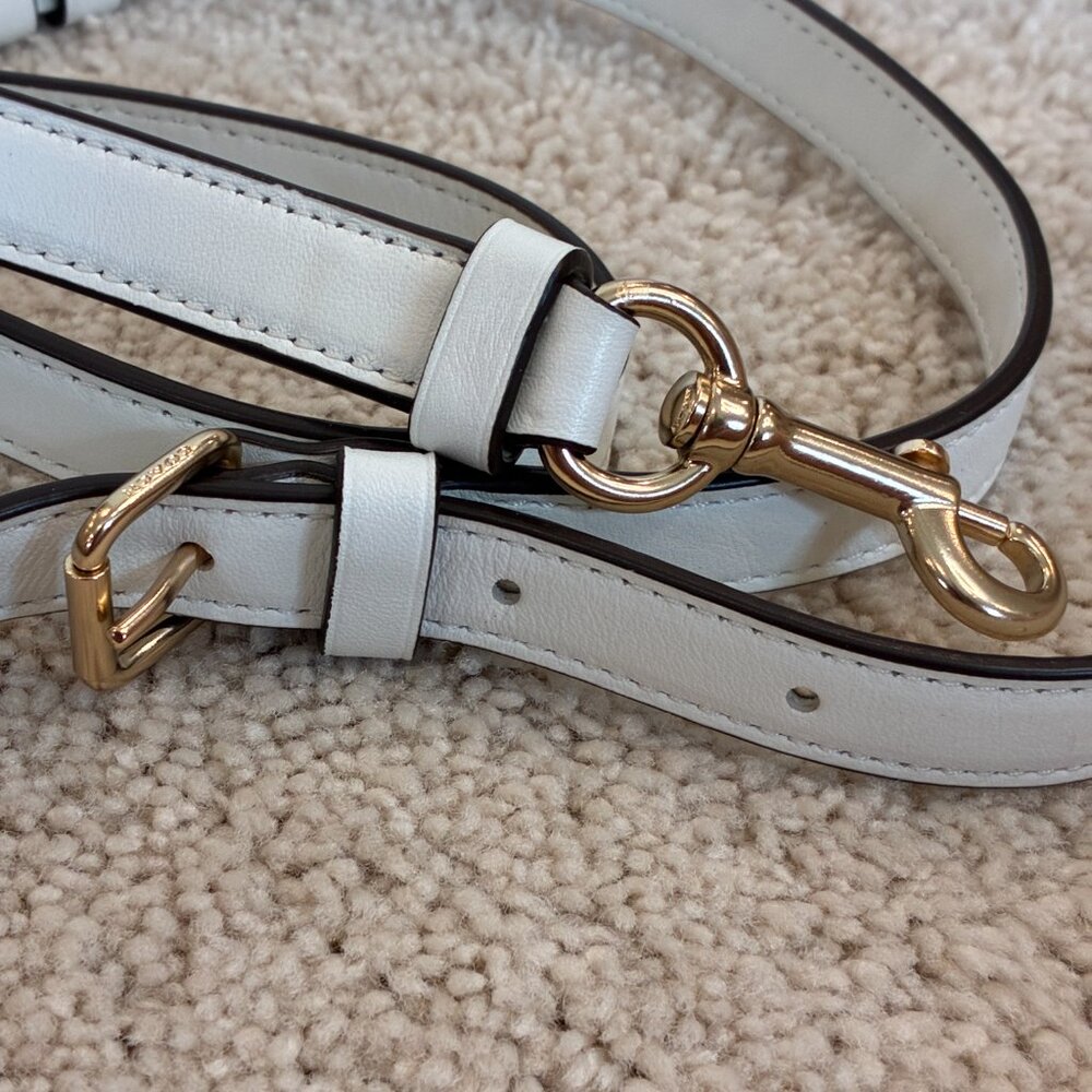 NWOT Coach Sydney Satchel In Signature Canvas CA591 - Picture 14 of 15